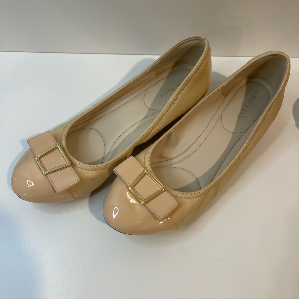 Cole Haan Emory Women's Ballet Flats US 9 Tan Nude Leather Wedge Bow Slip On